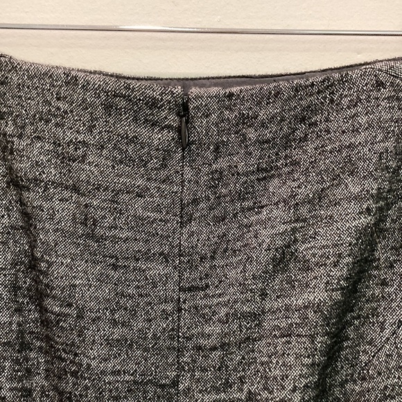 Ann Taylor Charcoal Grey Wool Soft Skirt - Picture 9 of 11